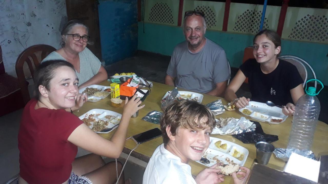 Superinn Home Stay& Guest House Agra  Kültér fotó